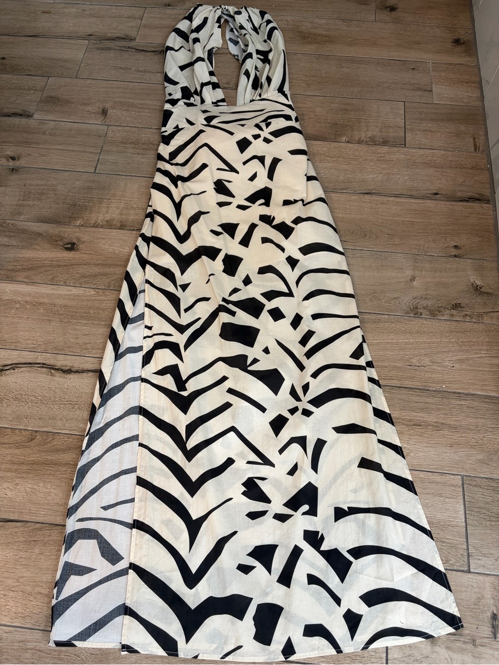 Luxxel Black and White Printed Maxi Dress